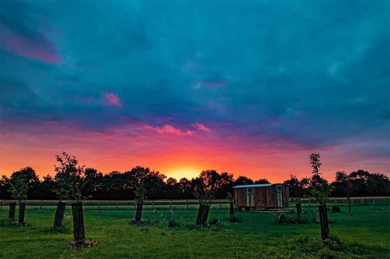 Honeysuckle Farm Holidays By Stay In Suffolk, Monk Soham Вудбридж Экстерьер фото